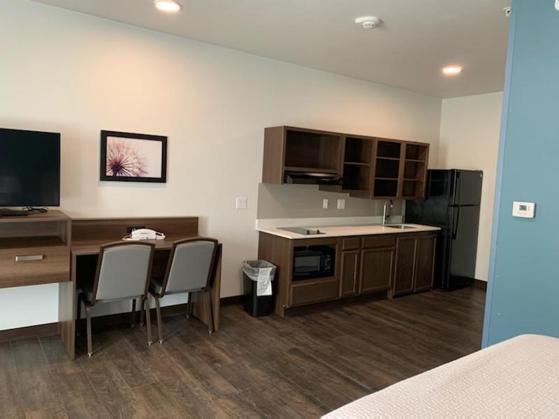 Candlewood Suites Pecos By Ihg Esterno foto